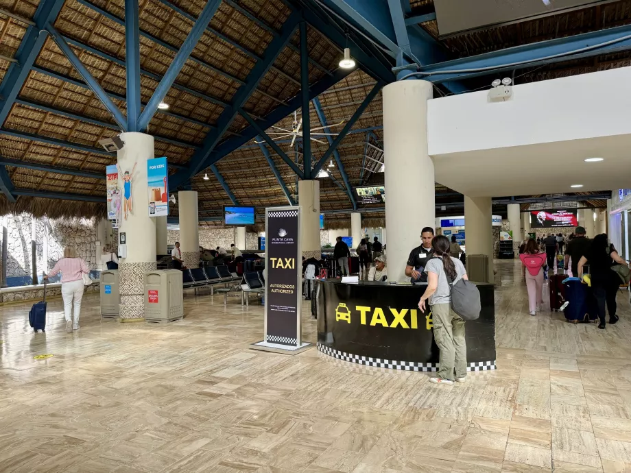 Stand officiel de TAXI à l'aéroport de PUJ