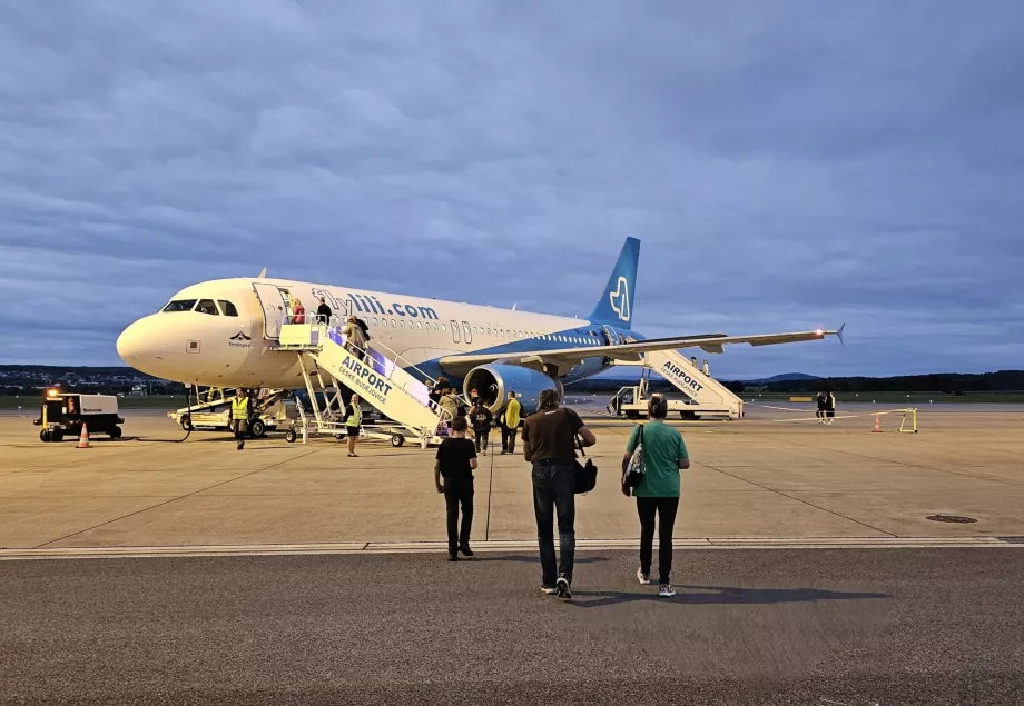 Airbus A320 Fly Lili à l'aéroport de České Budějovice