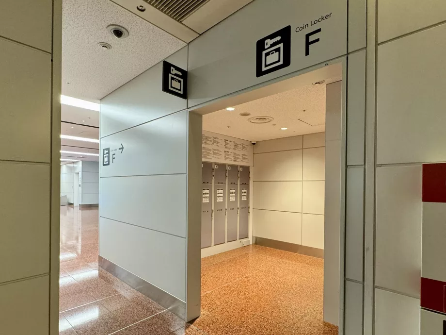 Stockage des bagages à l'aéroport de Haneda