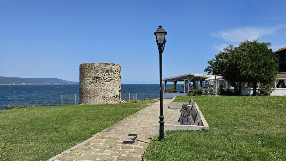 Ruines d'un vieux moulin à vent