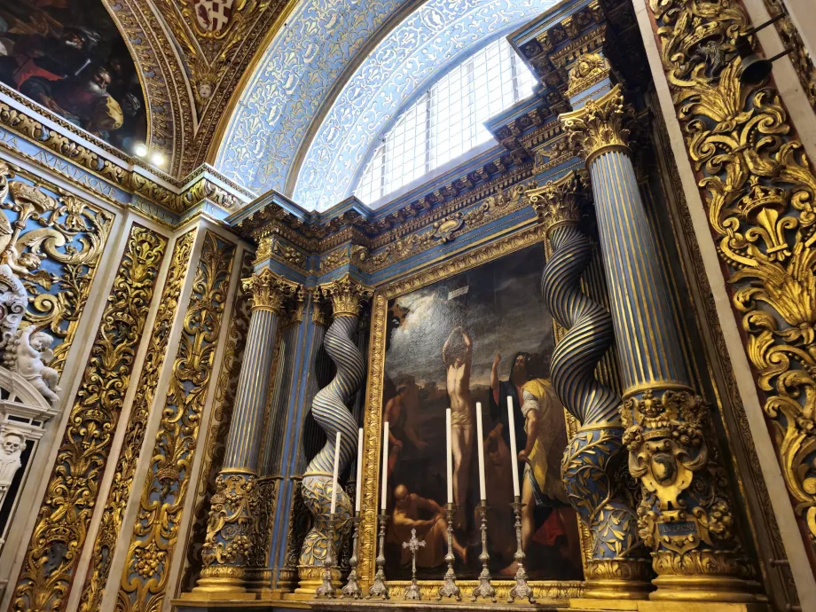 Intérieur de la cathédrale Saint-Jean