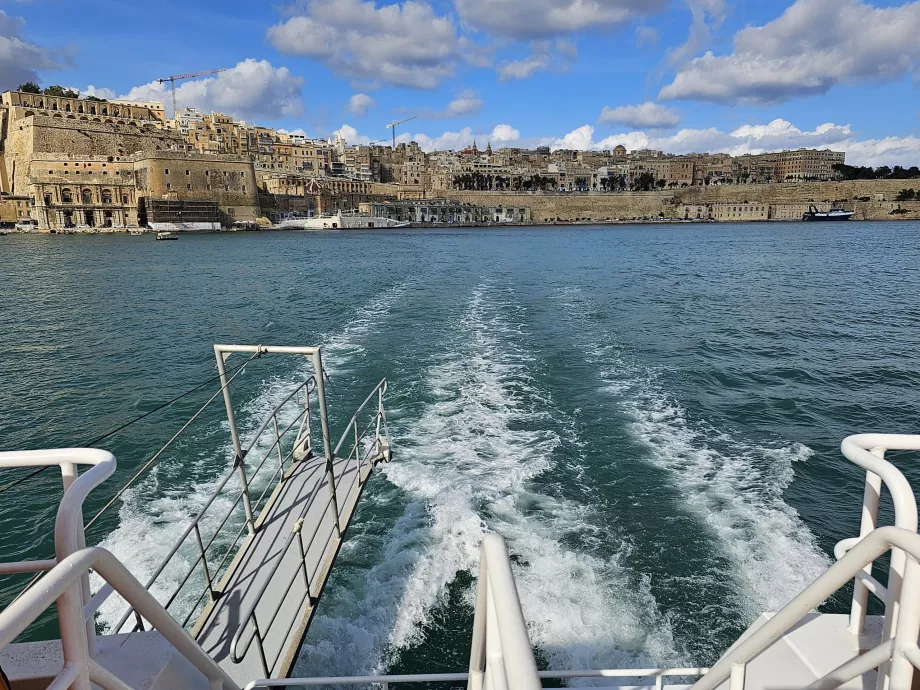 Vue depuis le ferry Valletta - Tri-City