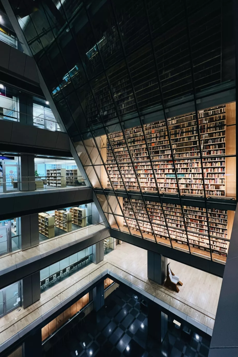 Intérieur de la Bibliothèque nationale de Lettonie