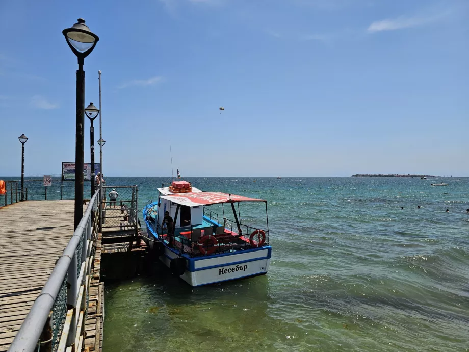 Quai des ferries à Sunny Beach