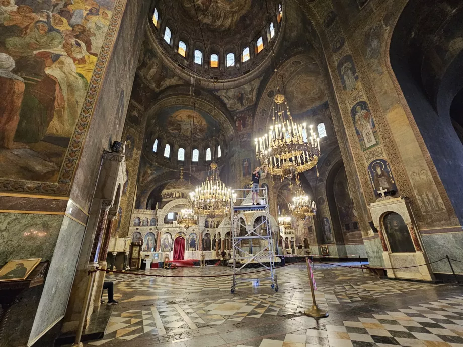 Intérieur de la cathédrale Alexandre Nevski