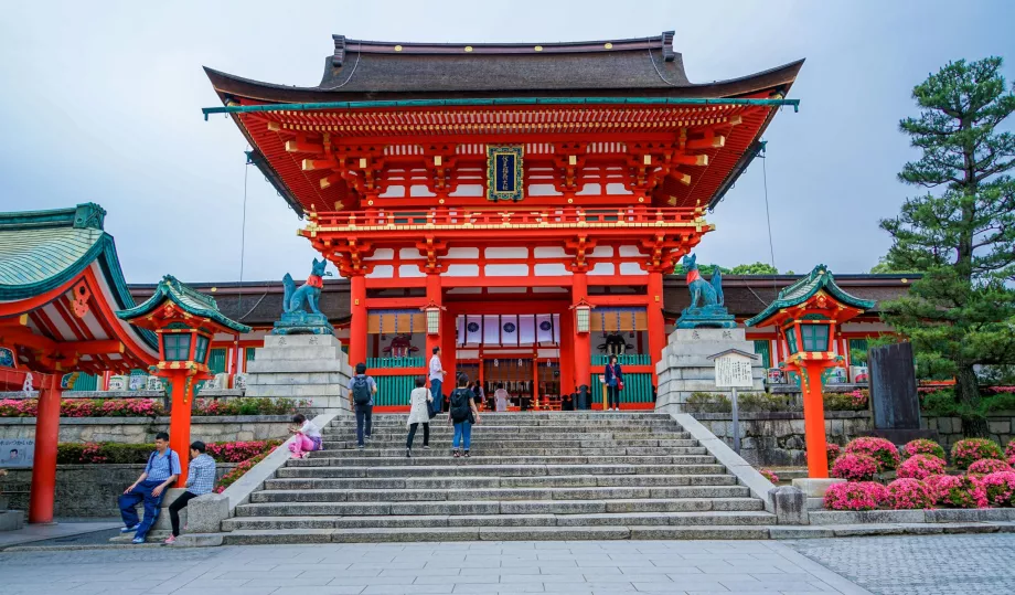 Le sanctuaire principal de Fushimi Inari